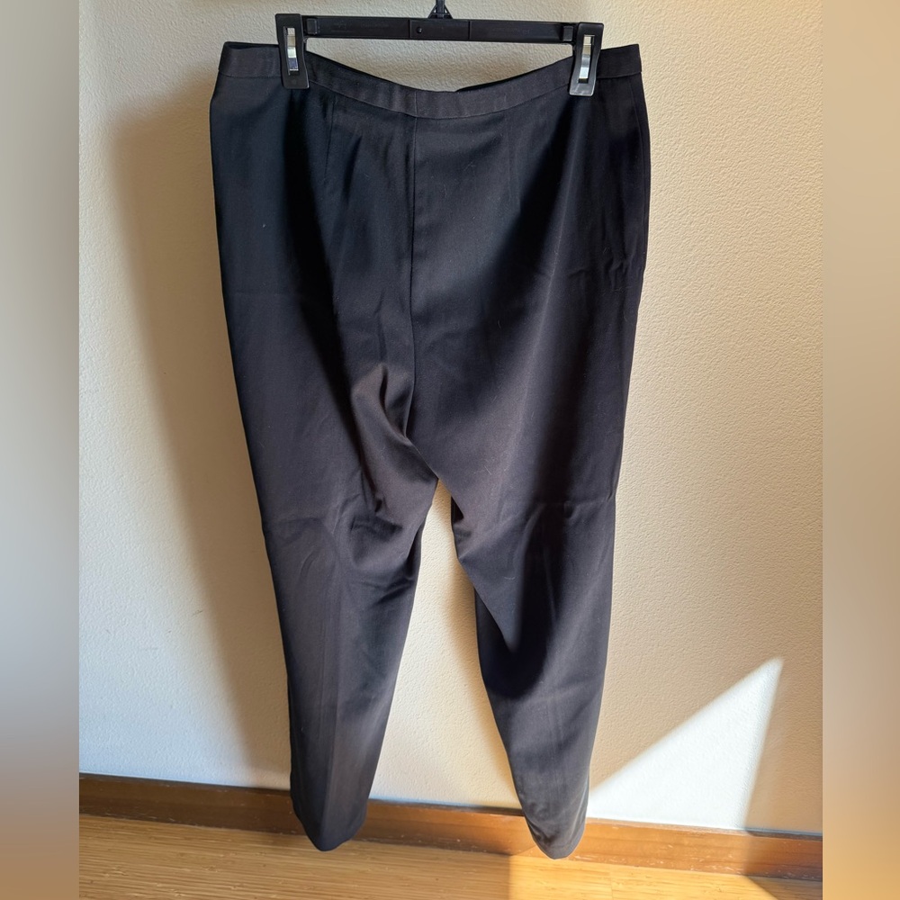 Dockets stretch pant, flare cut in black - Picture 3 of 3